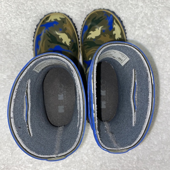 MCIKCC dinosaur Rain Boots, Anti Slip Rubber Waterproof pull one size 2 - Picture 8 of 8